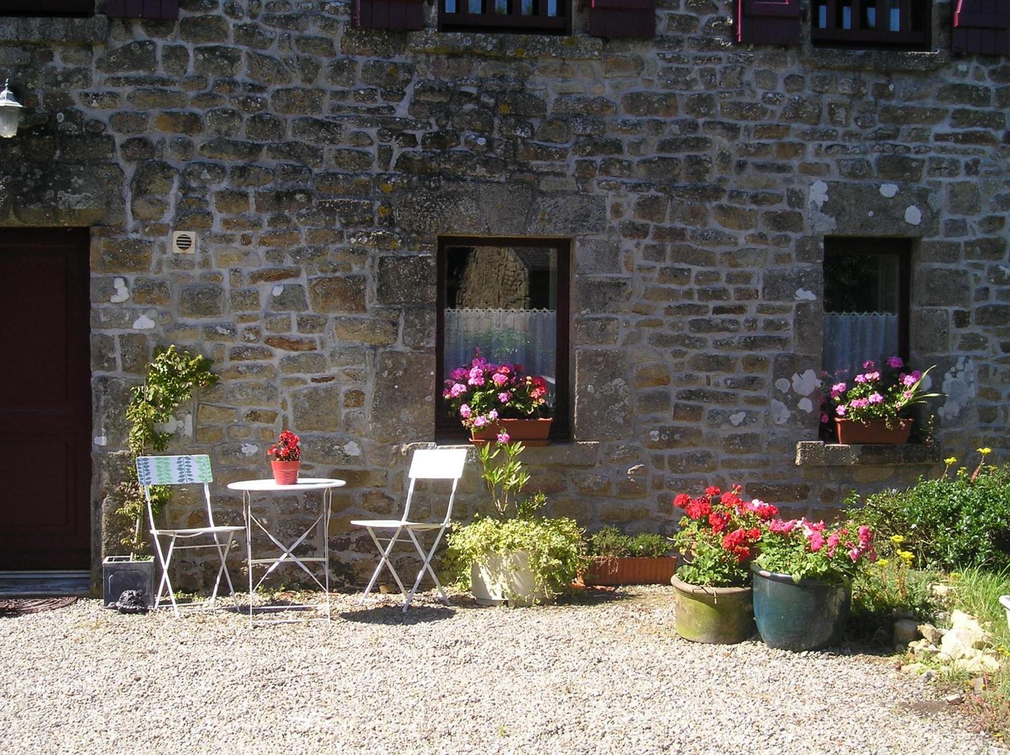 Les Hortensias De Kerbarch Ploemel Esterno foto